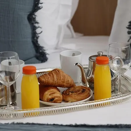 Thebluestay 263 - Spacious In 15 - Ac *
